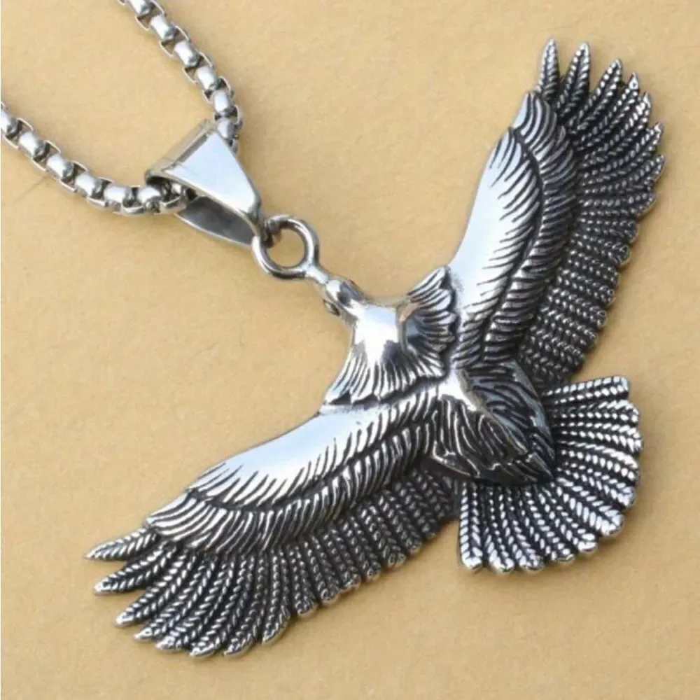 Vintage style Eagle Pendant Necklace With Stainless Steel Chain‎